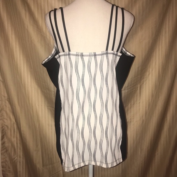ZENERGY BY CHICOS 1X TANK TOP BLACK & WHITE - Picture 2 of 6